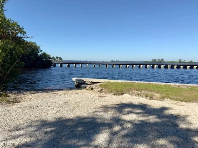 $59,900 | 236 Lagoon Drive, Fort Myers, FL 33905