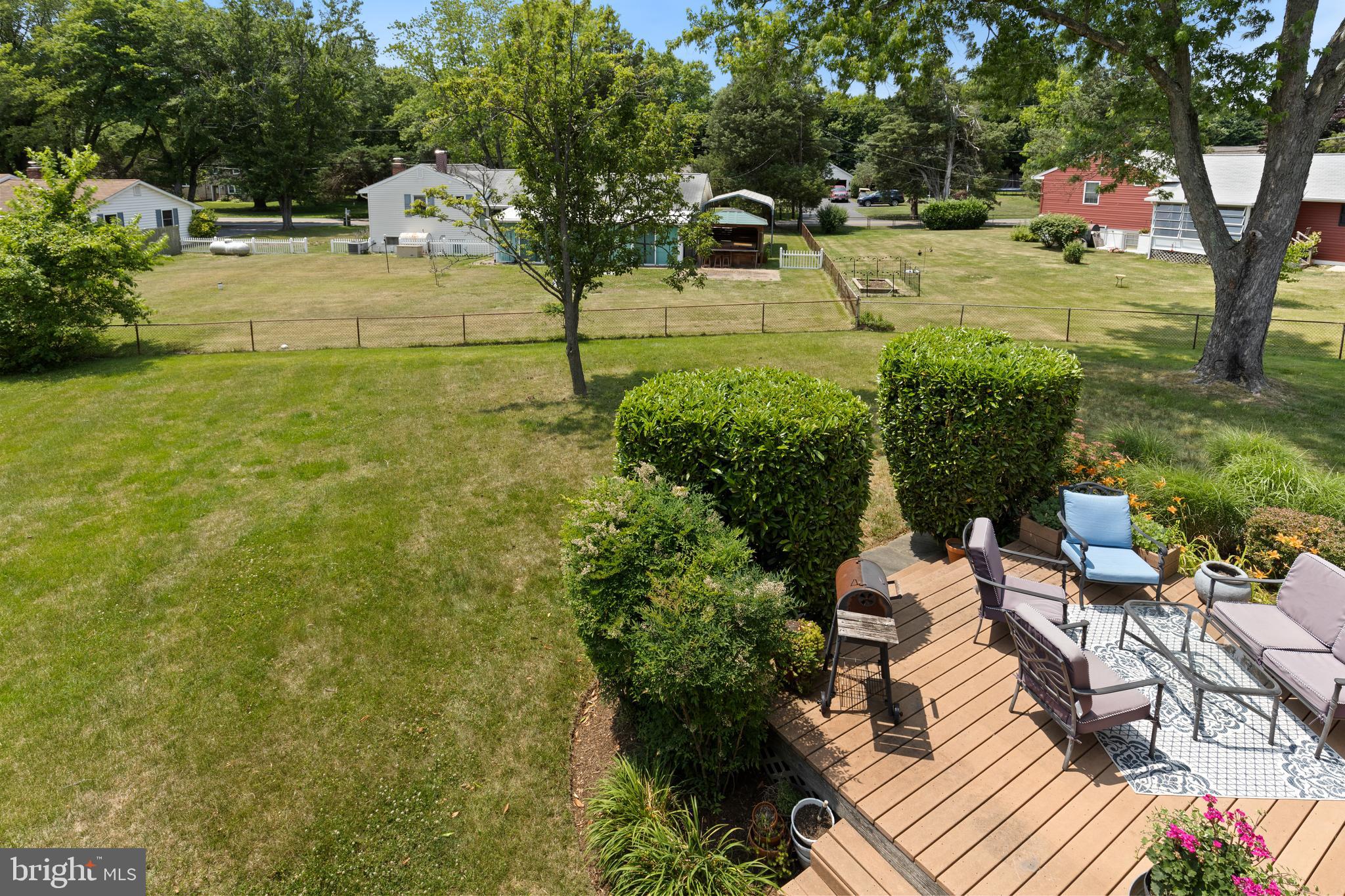 133 Valley View Avenue Edgewater, MD 21037 - Photo 21 of 41 a view of yard with green space