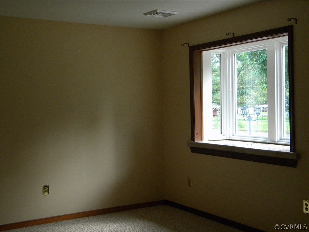 7911 Westney Road Henrico, VA 23231 - Photo 8 of 22 Gallery Image 8