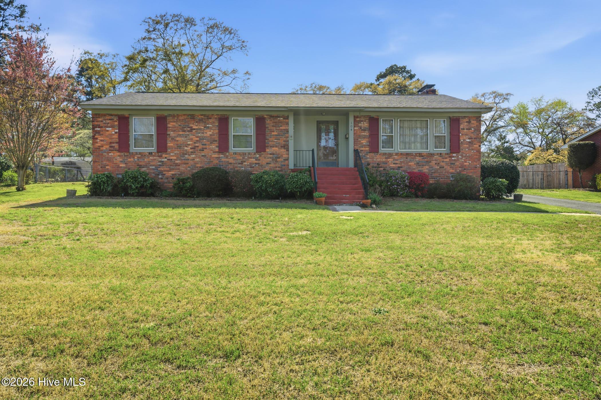 104 McDonald Drive Rockingham, NC 28379 - Photo 1 of 33 A7409038