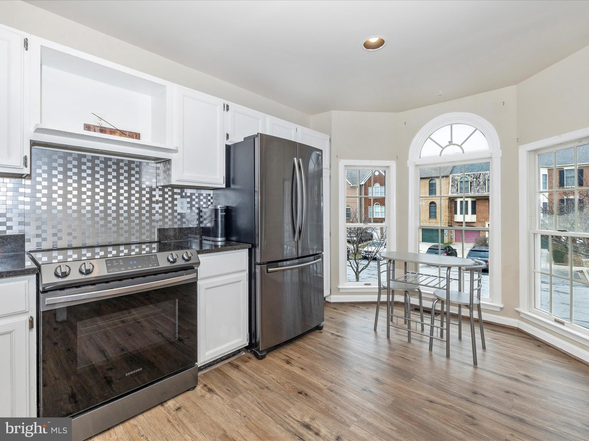 41 Victoria Square Frederick, MD 21702 - Photo 20 of 51 Kitchen