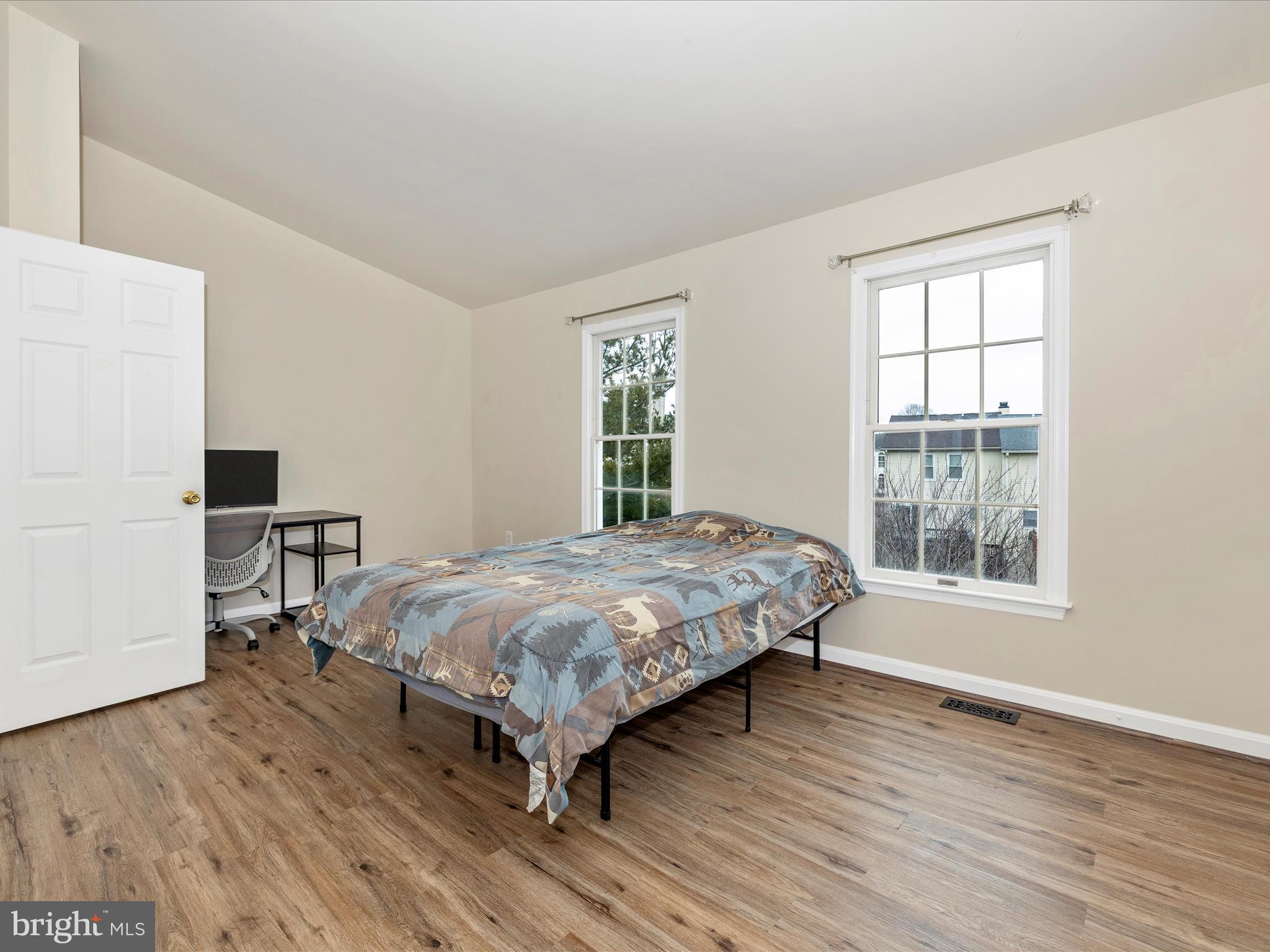 41 Victoria Square Frederick, MD 21702 - Photo 35 of 51 Bedroom 2