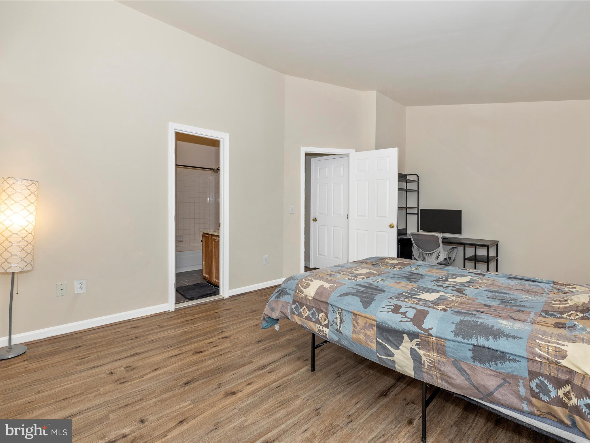 41 Victoria Square Frederick, MD 21702 - Photo 36 of 51 Bedroom 2