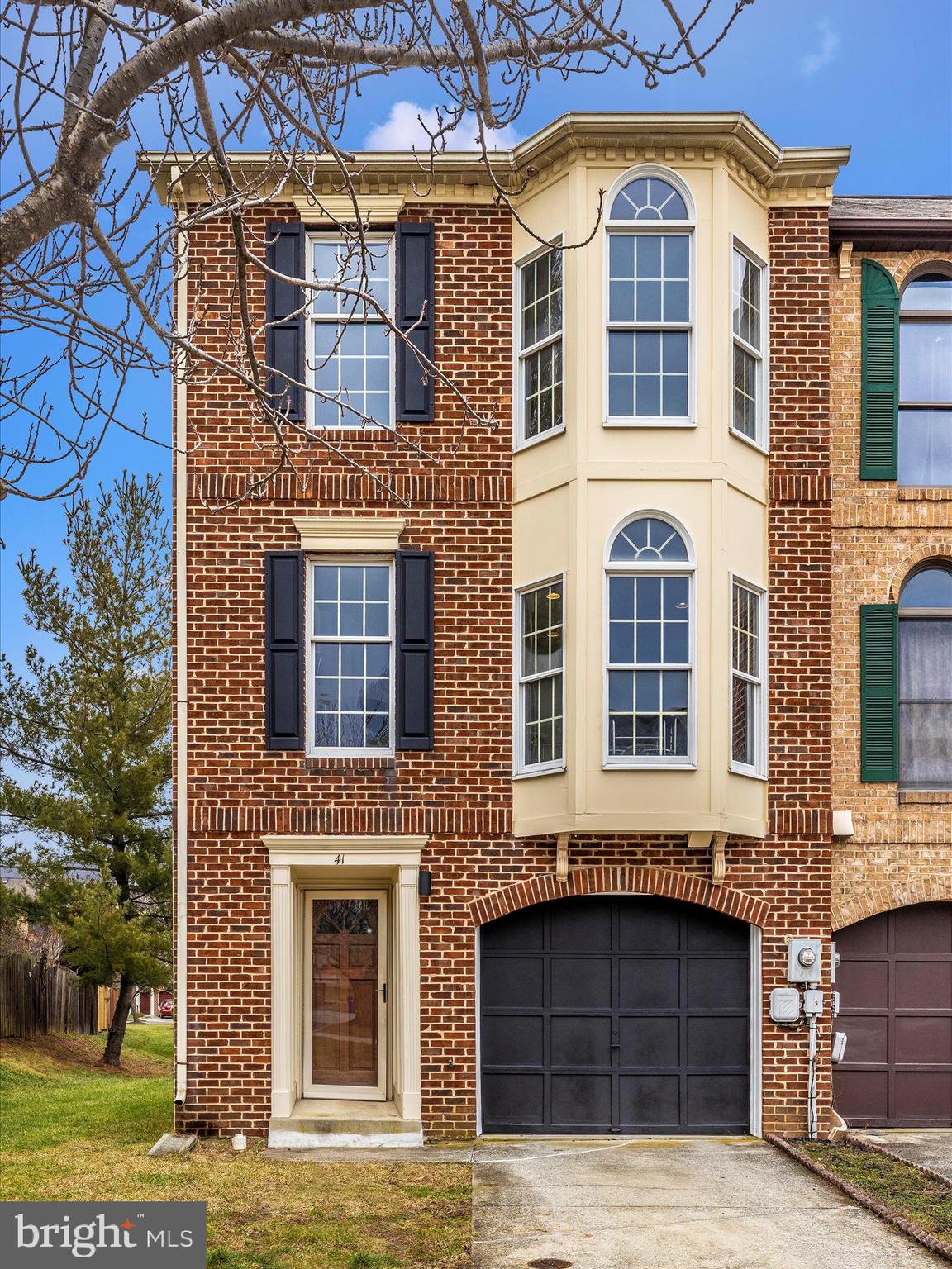 41 Victoria Square Frederick, MD 21702 - Photo 41 of 51 Exterior Front