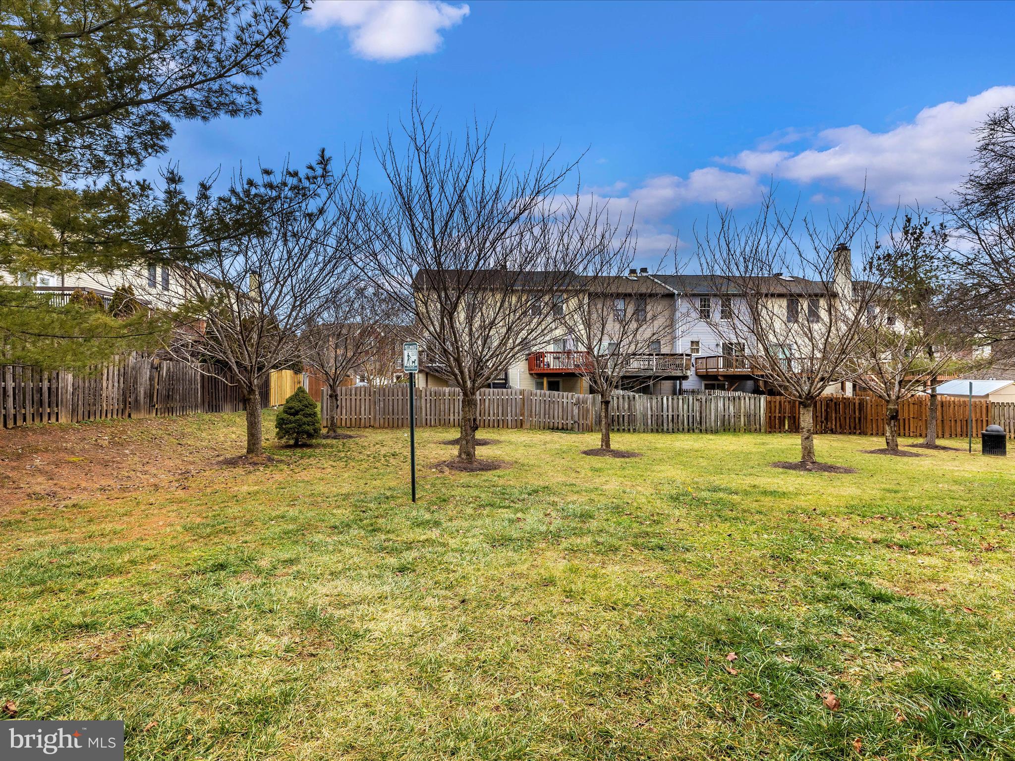 41 Victoria Square Frederick, MD 21702 - Photo 44 of 51 Exterior Back