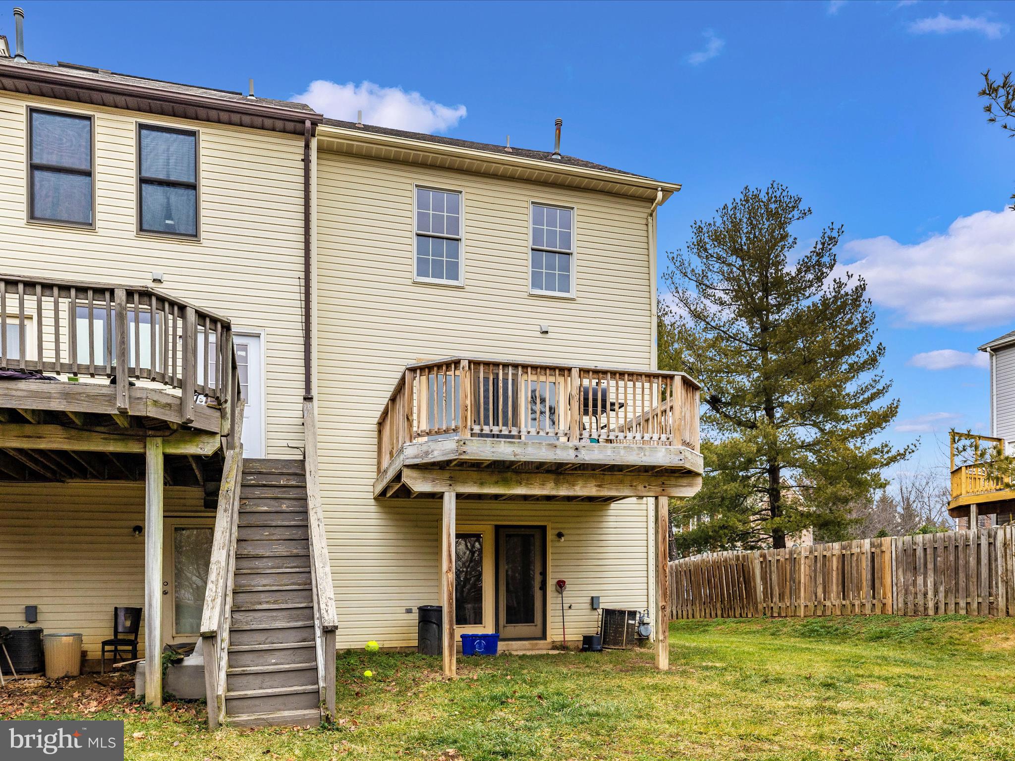 41 Victoria Square Frederick, MD 21702 - Photo 48 of 51 Exterior Back