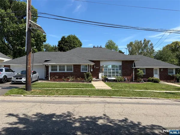 $799,000 | 500 Prospect Avenue, Ridgefield, NJ 07657