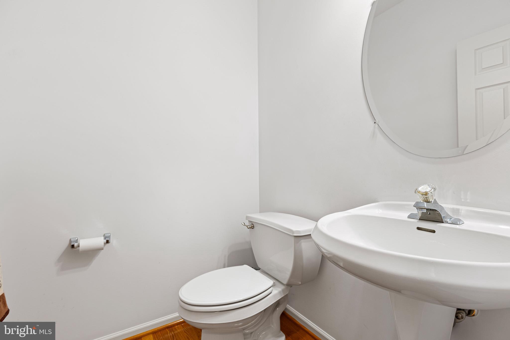 209 Dangina Drive Landenberg, PA 19350 - Photo 17 of 48 Powder Room