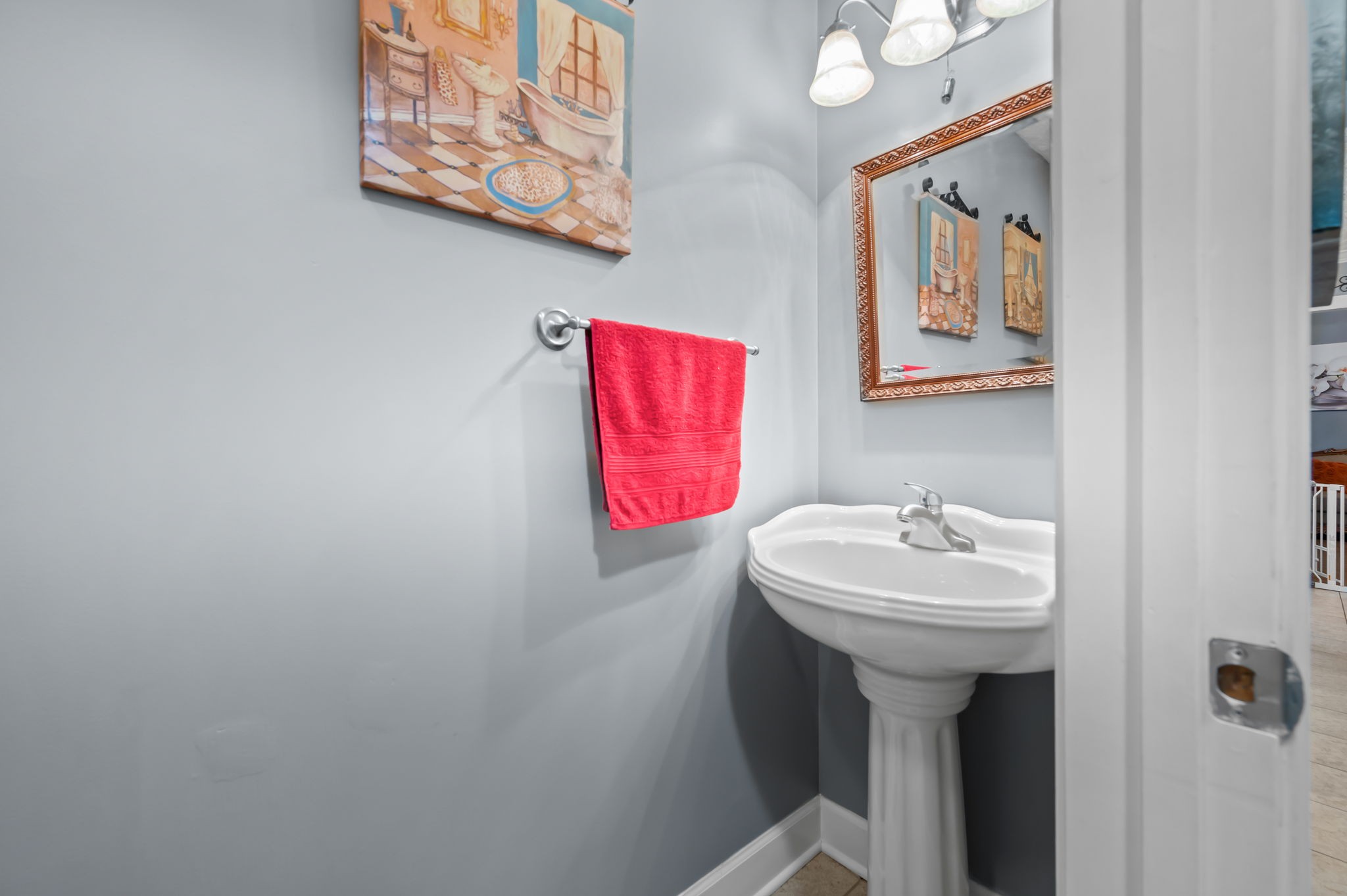 201 Oak Hollow Road Manchester, TN 37355 - Photo 23 of 43 a bathroom with a sink and mirror