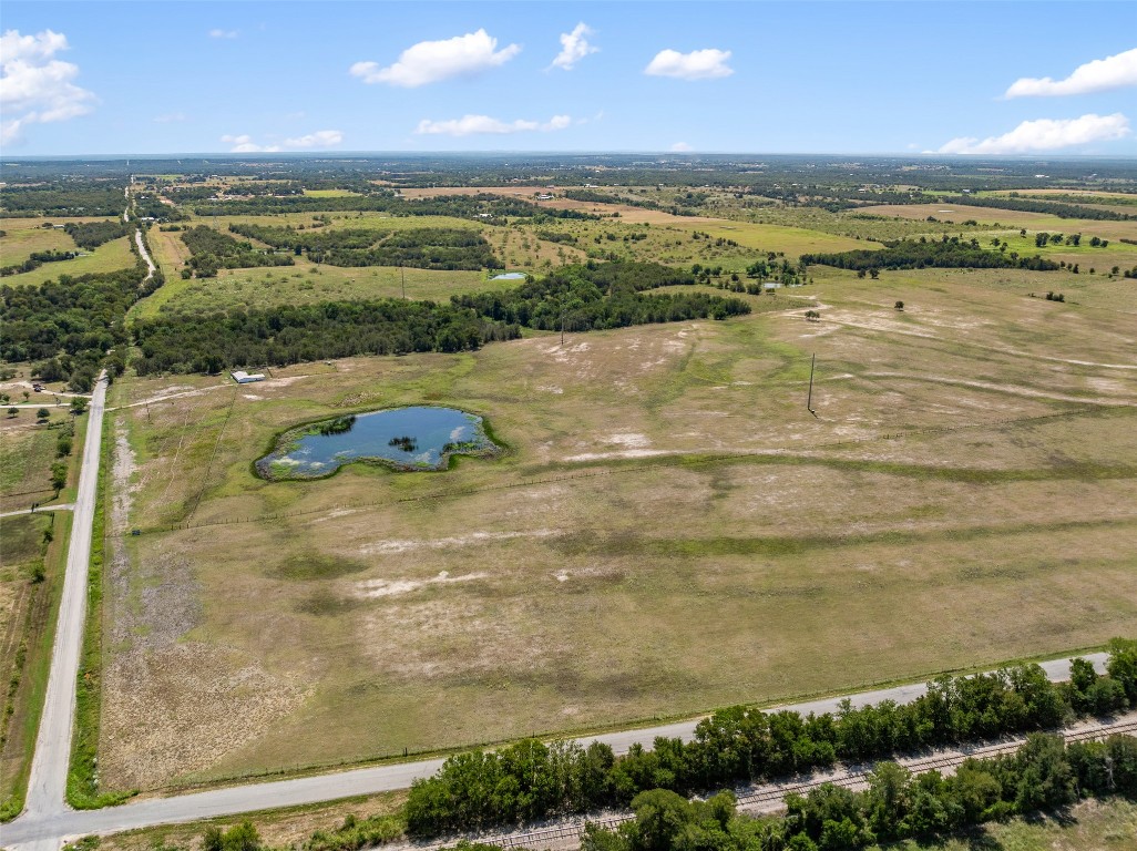 -littig Rd Littig Road Elgin, TX 78621 - Photo 19 of 37 a view of an ocean and a yard