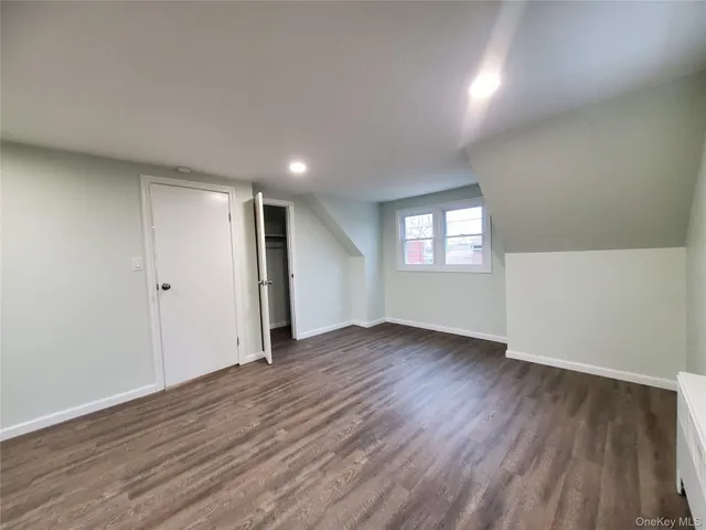 $2,200 | 273 South 16th Street, Lindenhurst, NY 11757