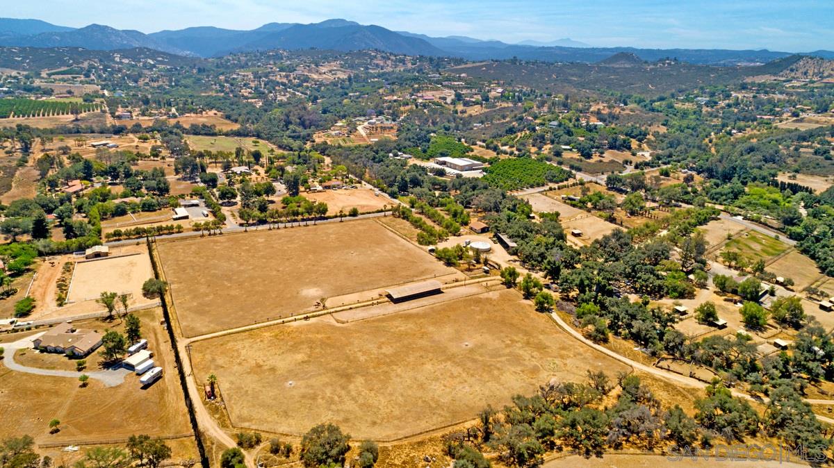 14728 Cool Valley Road Valley Center, CA 92082 - Photo 4 of 12