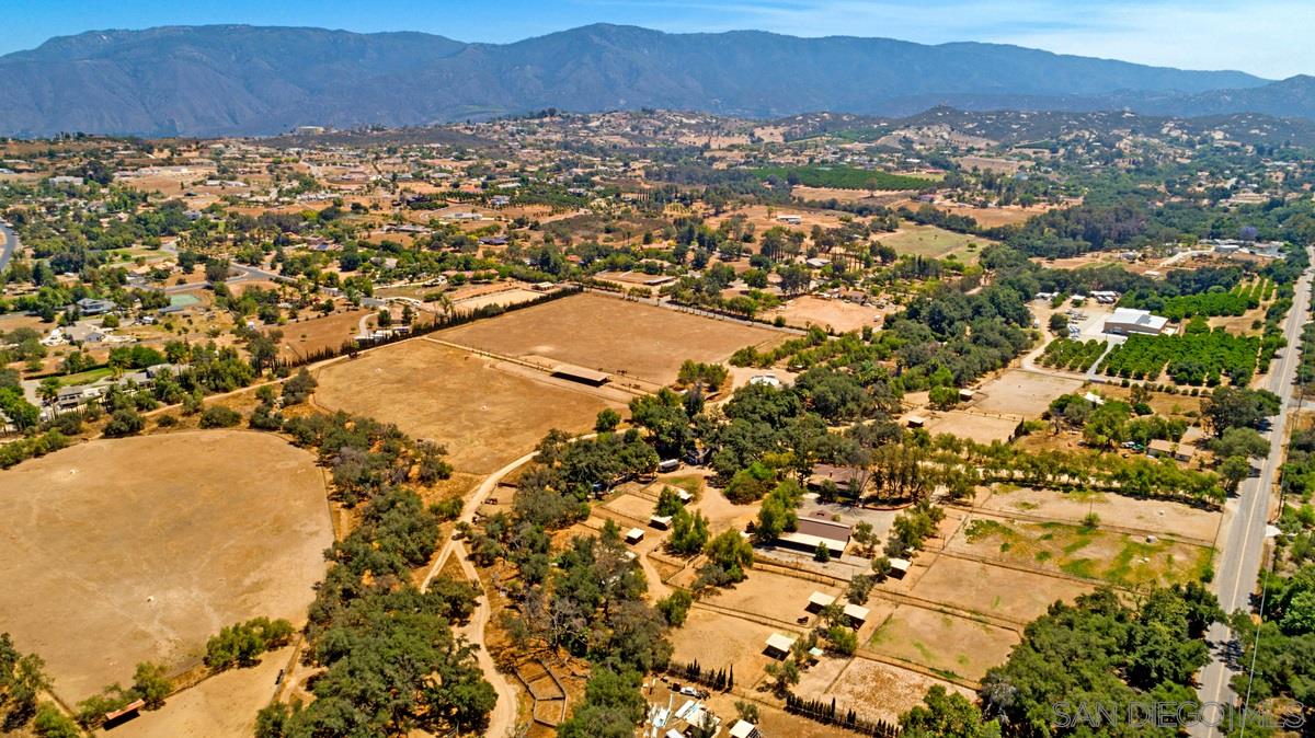 14728 Cool Valley Road Valley Center, CA 92082 - Photo 5 of 12