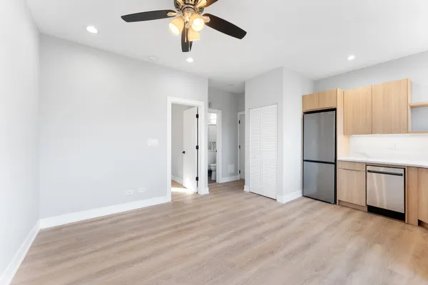 $1,695 | 1546 West Jonquil Terrace, Unit 307, Chicago, IL 60626