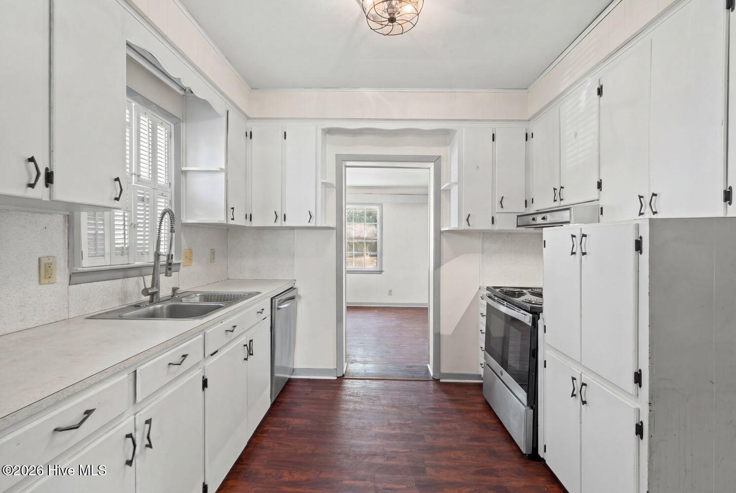 409 Hickman Road Tabor City, NC 28463 - Photo 10 of 40 17-web-or-mls-Cammediallc.com (16 of 48)