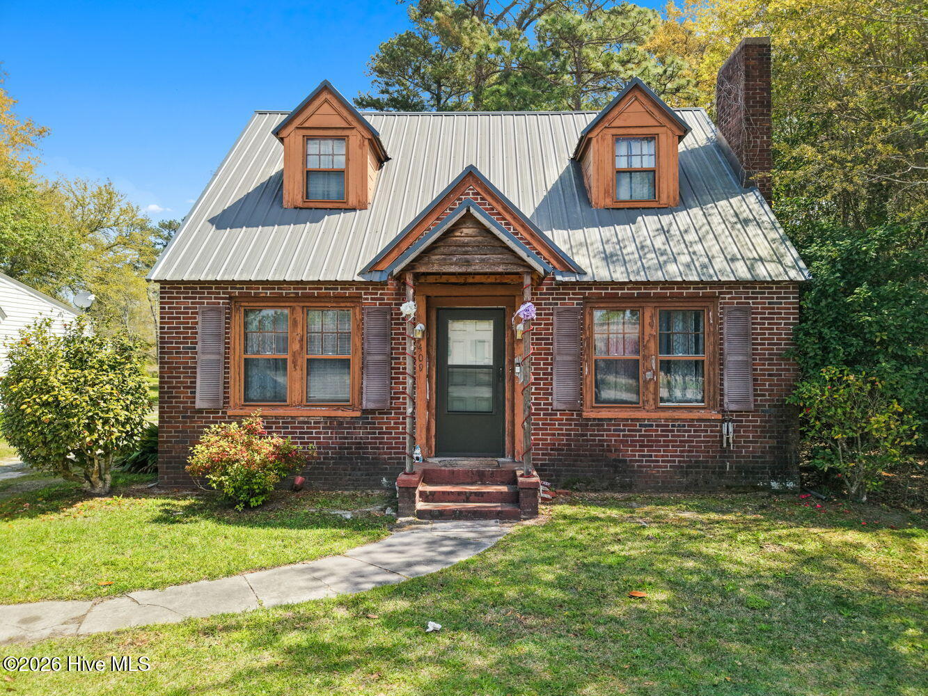 409 Hickman Road Tabor City, NC 28463 - Photo 4 of 40 3-web-or-mls-Cammediallc.com (2 of 48)