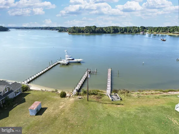 $749,900 | 2755 Sunnybank Road, Reedville, VA 22539