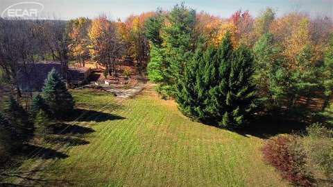 3346 Ivory Road Lapeer, MI 48446 - Photo 44 of 46 20403825-43.JPG