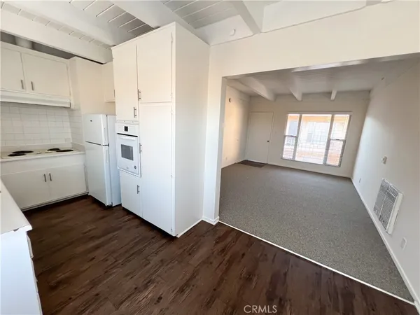 $1,850 | 2102 South Pacific Avenue, Unit 7, San Pedro, CA 90731