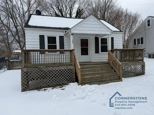 $1,349 | 1107 Gearhart Road Southeast, Roanoke, VA 24014