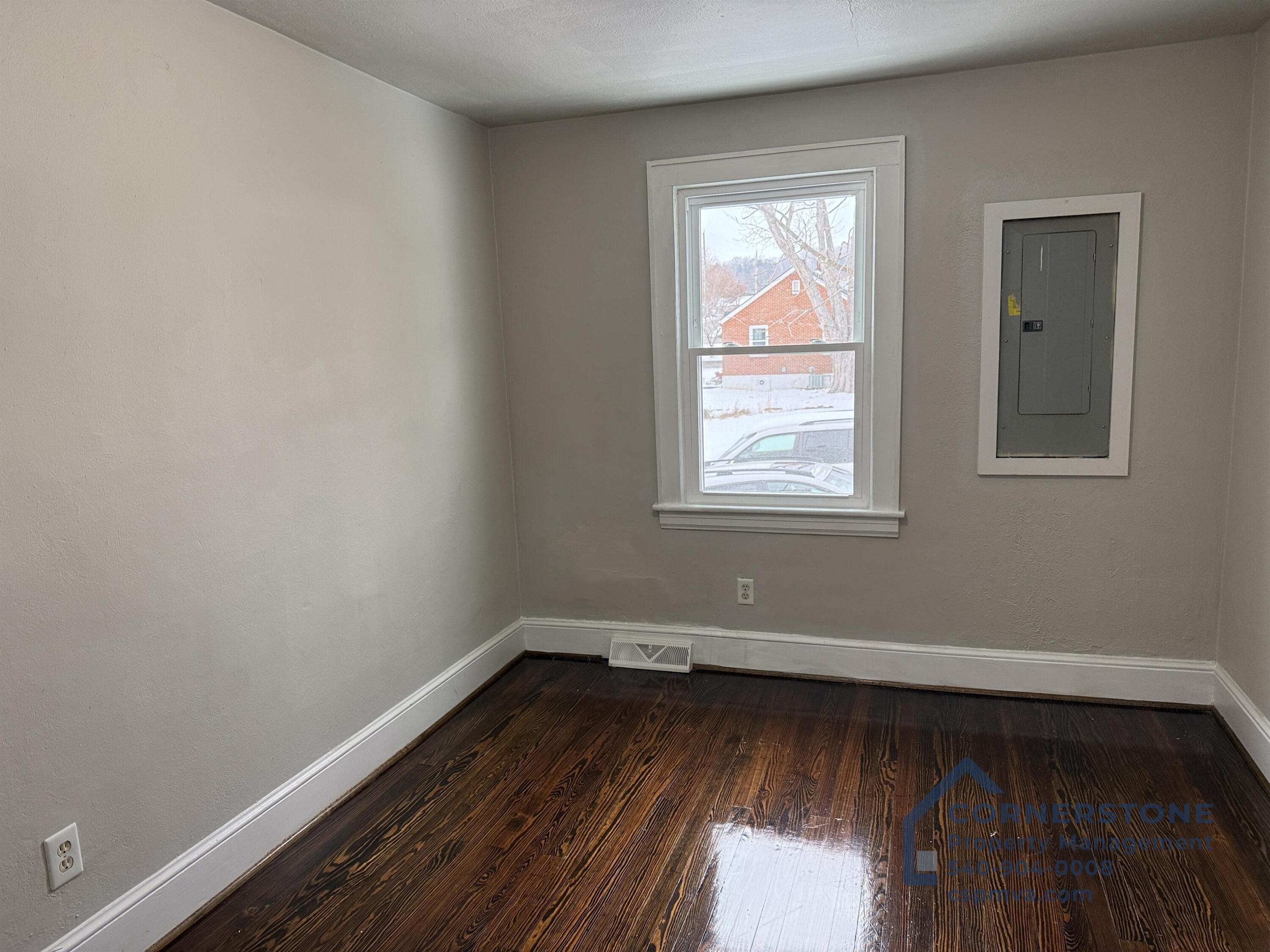 1107 Gearhart Road Southeast Roanoke, VA 24014 - Photo 13 of 13 IMG_0049 (2)