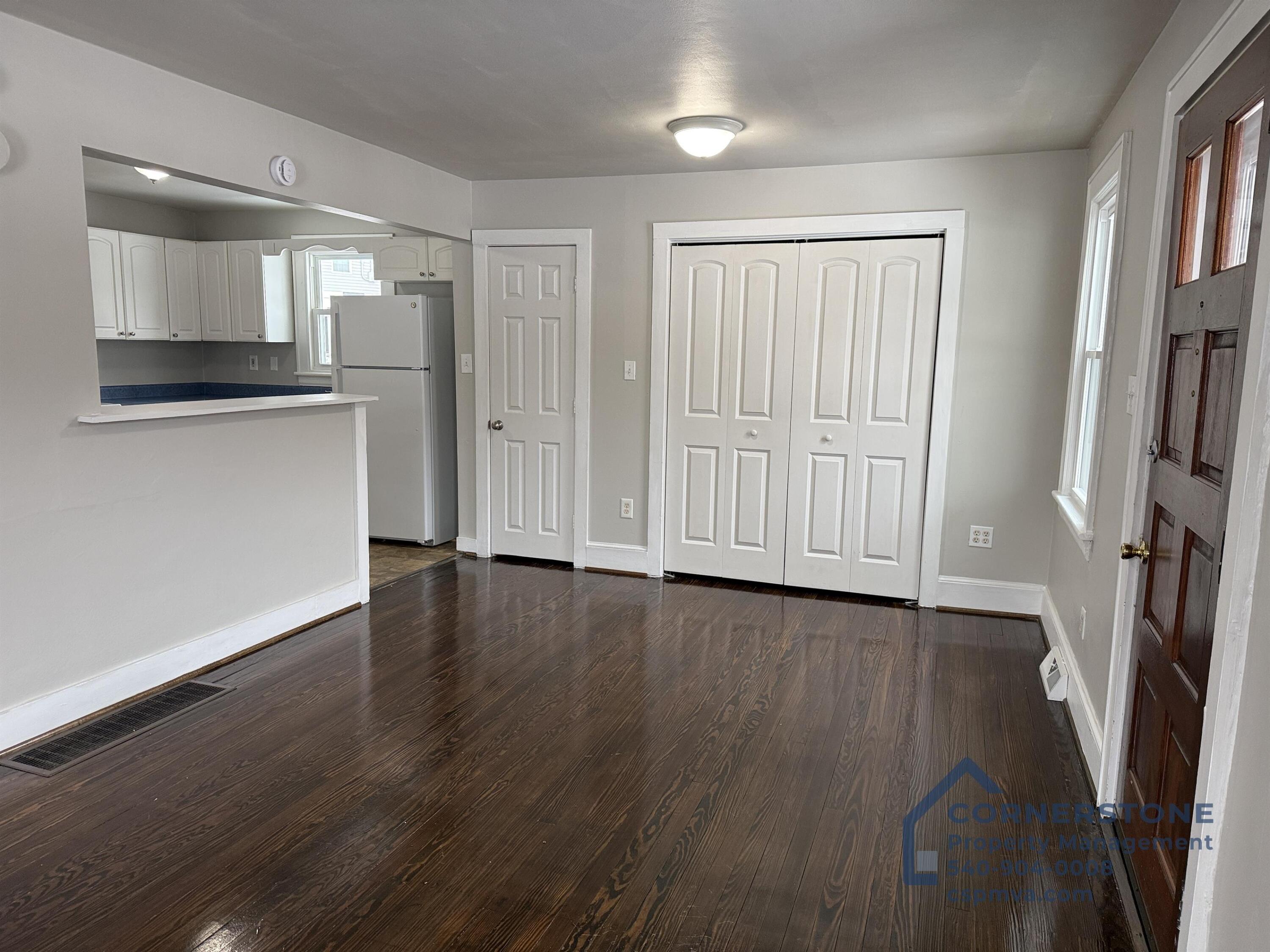 1107 Gearhart Road Southeast Roanoke, VA 24014 - Photo 7 of 13 IMG_0047 (1)