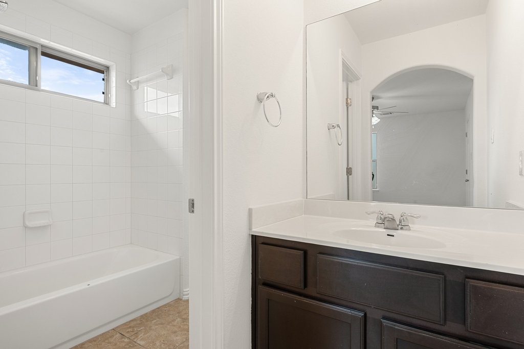 3013 Agave Loop Round Rock, TX 78681 - Photo 22 of 37