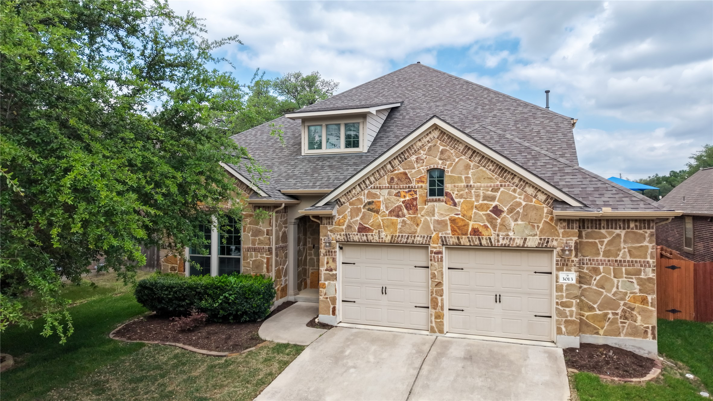 3013 Agave Loop Round Rock, TX 78681 - Photo 4 of 37
