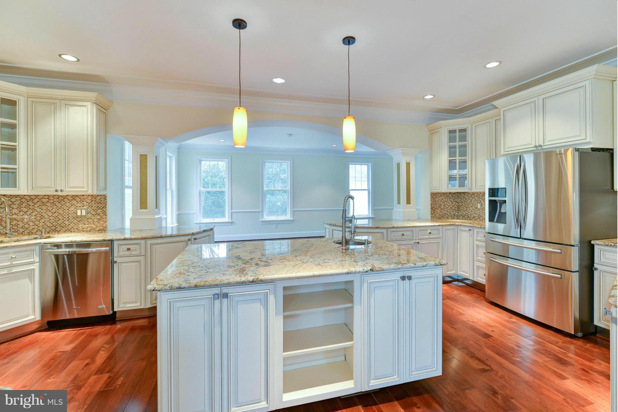3309 Russell Road Alexandria, VA 22305 - Photo 12 of 30 Kitchen