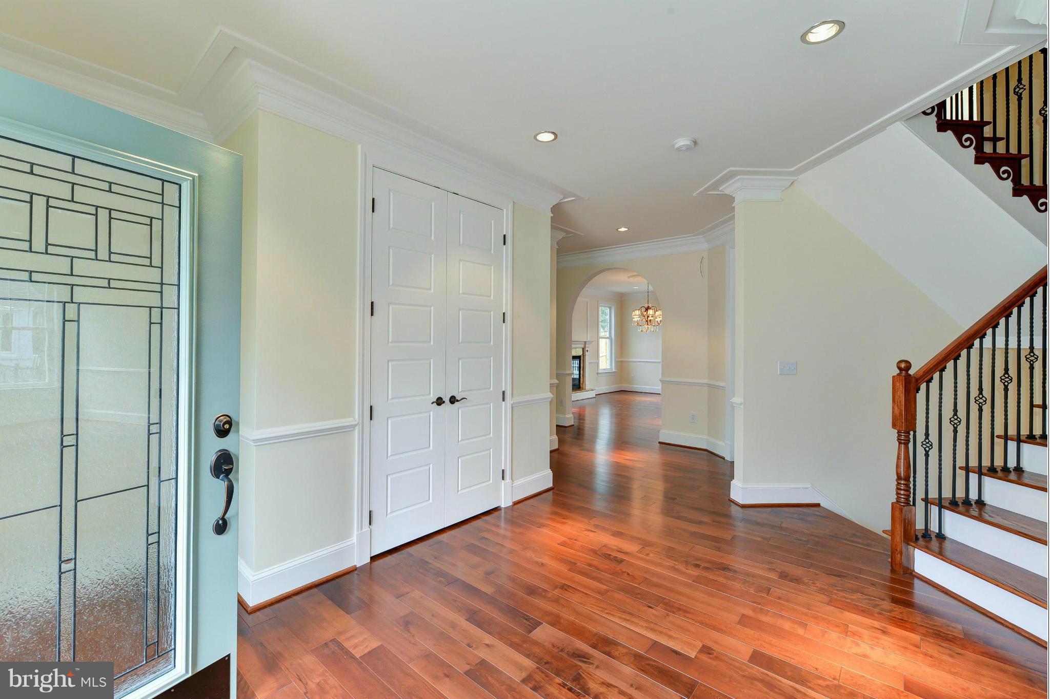 3309 Russell Road Alexandria, VA 22305 - Photo 3 of 30 Foyer Entrance