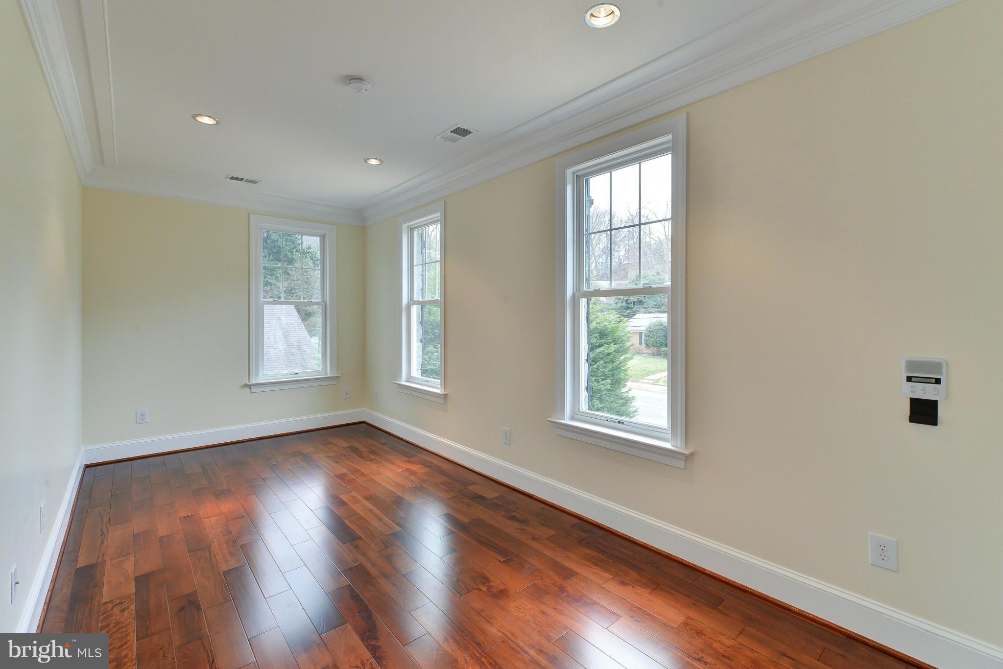 3309 Russell Road Alexandria, VA 22305 - Photo 23 of 30 Bedroom 4