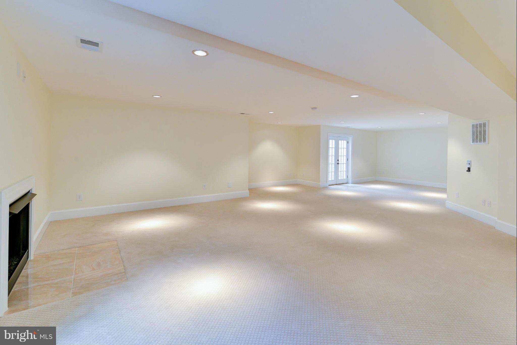 3309 Russell Road Alexandria, VA 22305 - Photo 26 of 30 Rec Room