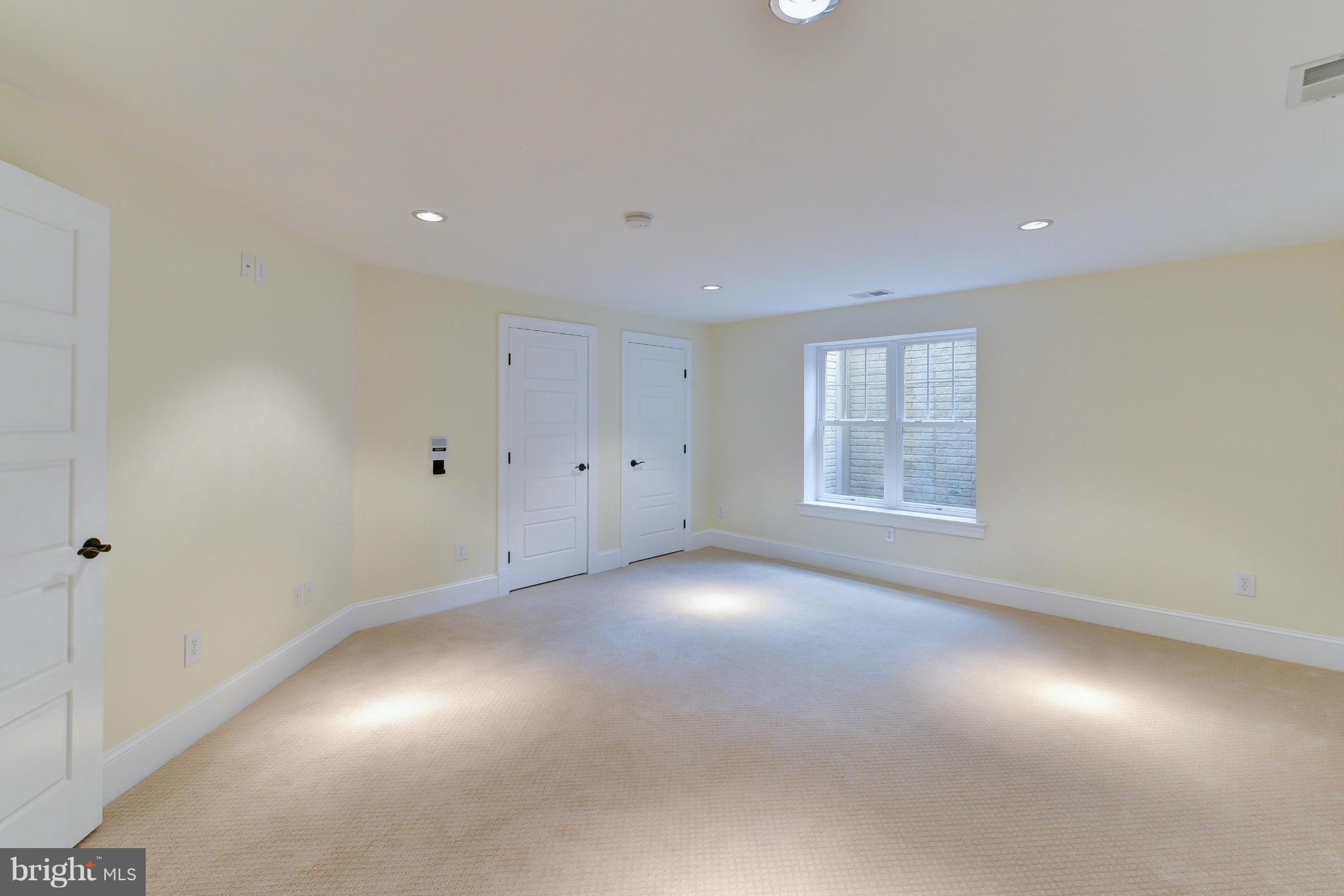 3309 Russell Road Alexandria, VA 22305 - Photo 28 of 30 Bedroom 5