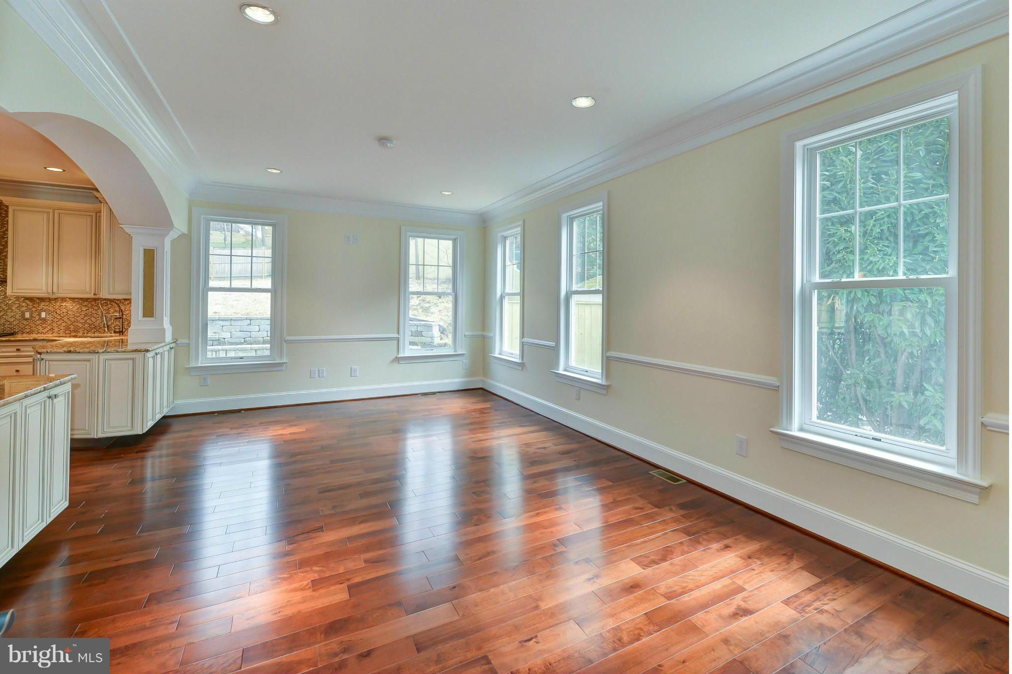 3309 Russell Road Alexandria, VA 22305 - Photo 7 of 30 Family Room