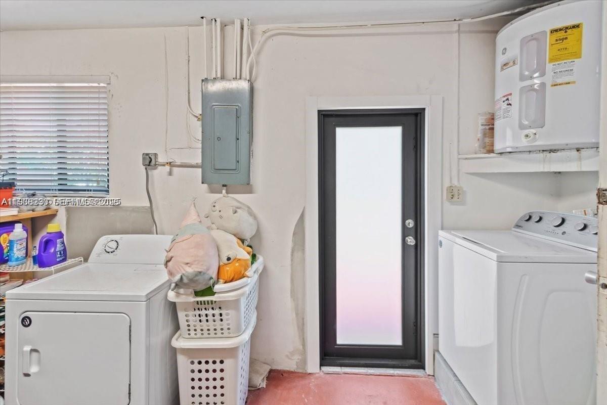 6385 Southwest 25th Street Miami, FL 33155 - Photo 16 of 26 Laundry in garage