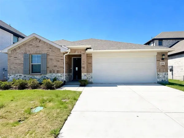 $2,200 | 2230 Currents Road, Princeton, TX 75407
