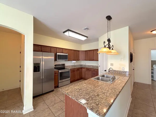 $335,000 | 603 Point Pleasant Drive, Berwick, LA 70342