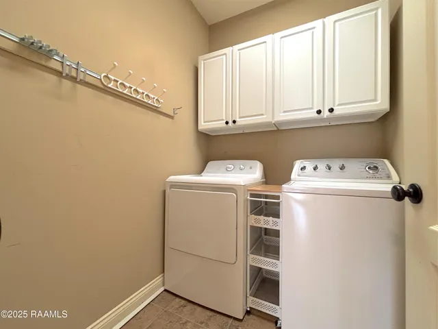 $367,800 | 603 Point Pleasant Drive, Berwick, LA 70342