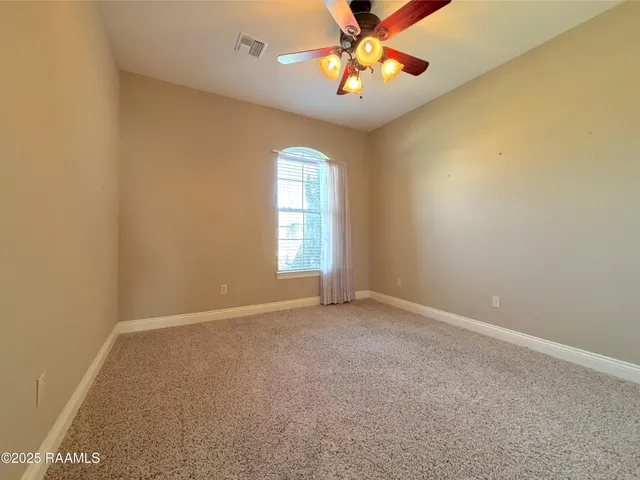 $367,800 | 603 Point Pleasant Drive, Berwick, LA 70342