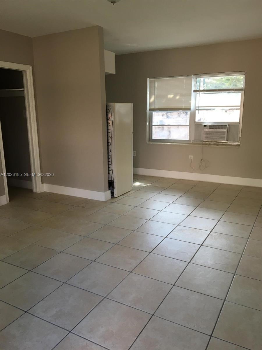 520 Southwest 4th Street, Unit 4 Miami, FL 33130 - Photo 2 of 12