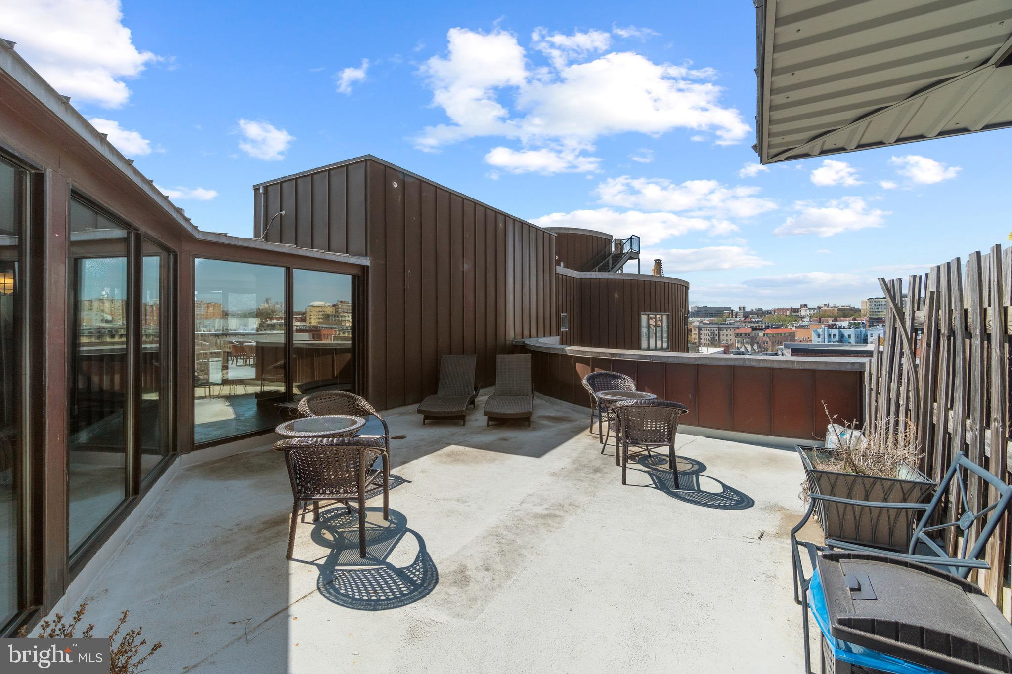 1700 Kalorama Road Northwest, Unit 301 Washington, DC 20009 - Photo 22 of 25