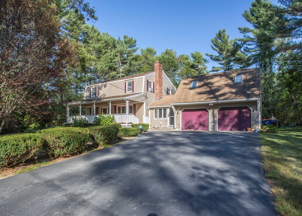138 Sarah Sherman Road Rochester, MA 02770 - Photo 3 of 30 a front view of a house with a yard
