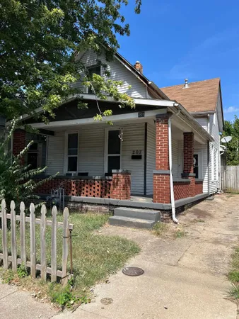 $95,000 | 207 West Columbia Street, Evansville, IN 47710