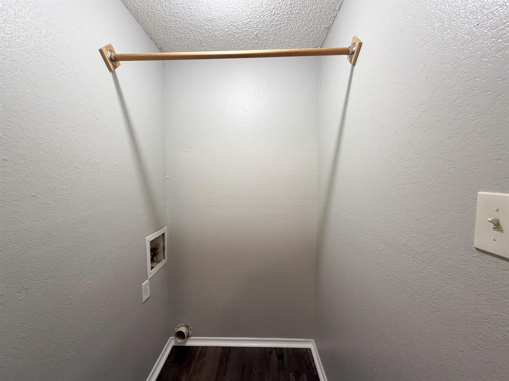 604 Walter Stephenson Road, Unit B Midlothian, TX 76065 - Photo 6 of 10