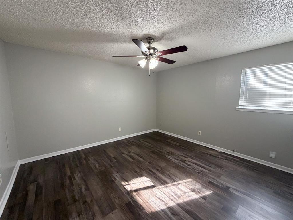 604 Walter Stephenson Road, Unit B Midlothian, TX 76065 - Photo 9 of 10