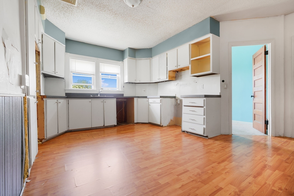 692-694 Walnut Street Fall River, MA 02720 - Photo 32 of 39 Gallery Image 32