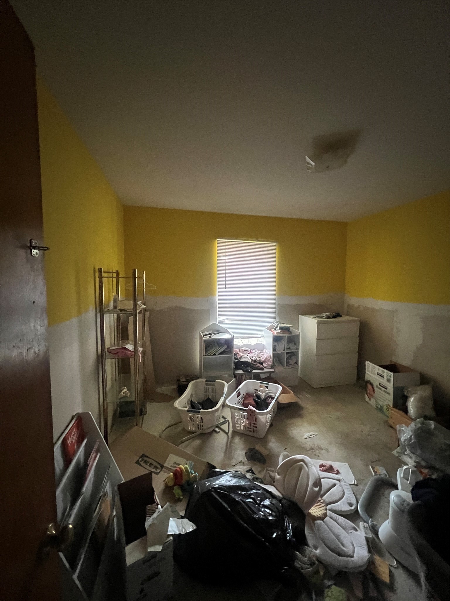 6023 Lattimer Drive Houston, TX 77035 - Photo 5 of 15 a close up of a bed in a room