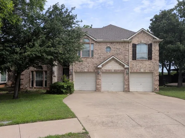 $480,000 | 917 Greenfield Court, Kennedale, TX 76060
