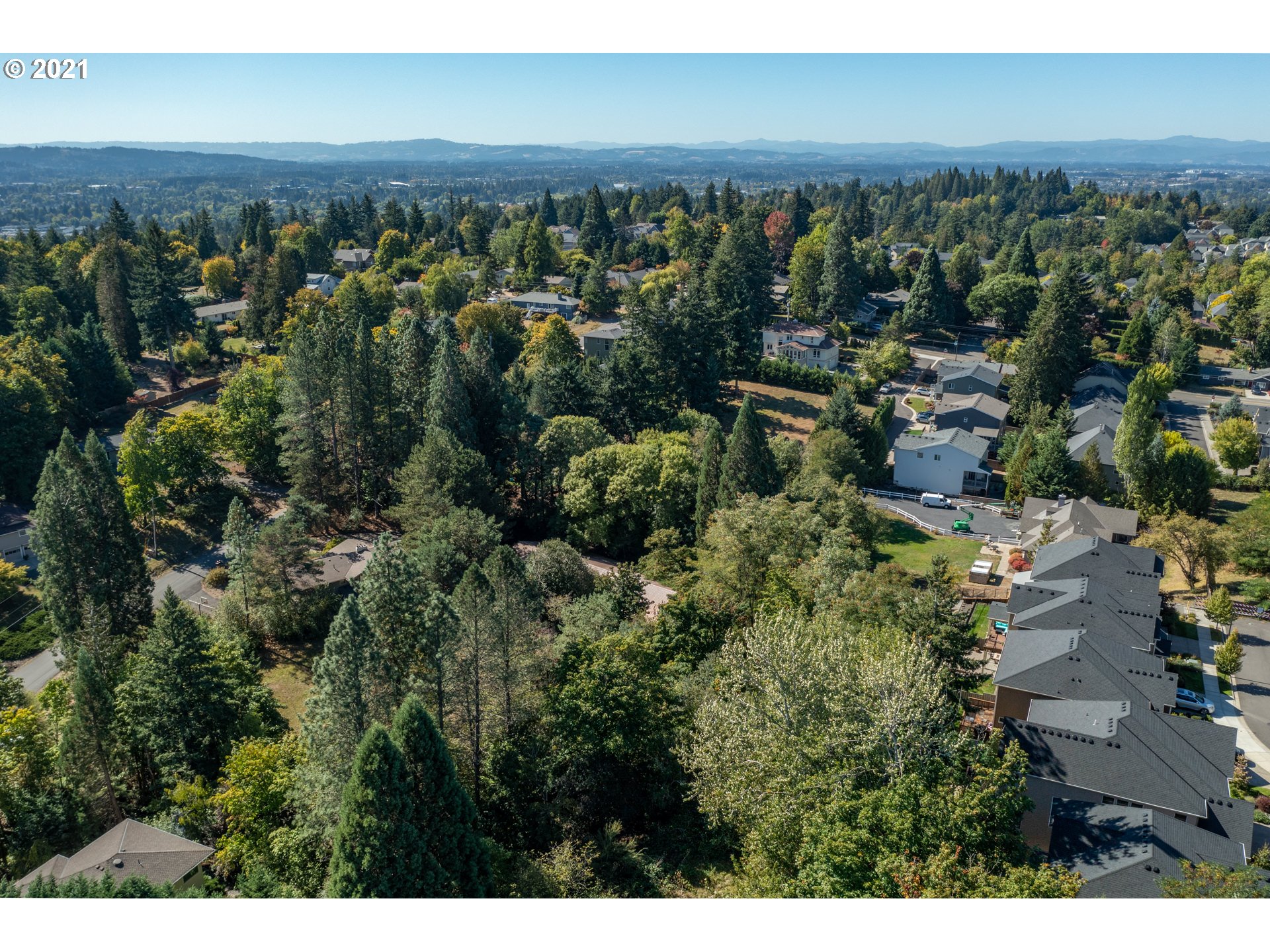 10875 Northwest Rainmont Road Portland, OR 97229 - Photo 5 of 32 Gallery Image 5