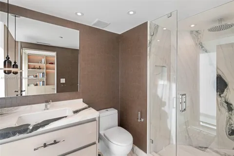 $4,250,000 | 19955 Northeast 38th Court, Unit 704, Aventura, FL 33180